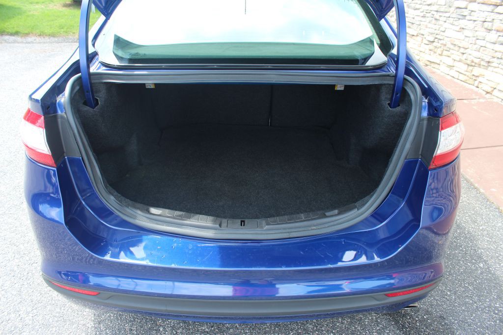 2016 Ford Fusion Image 13