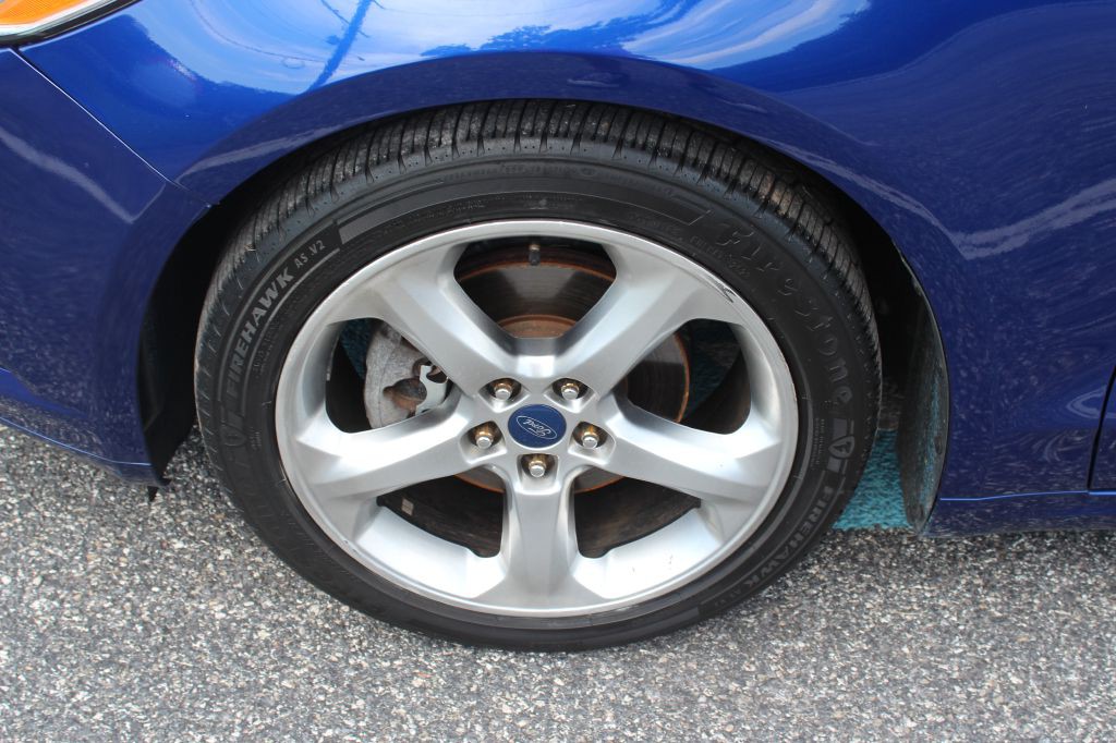 2016 Ford Fusion Image 22
