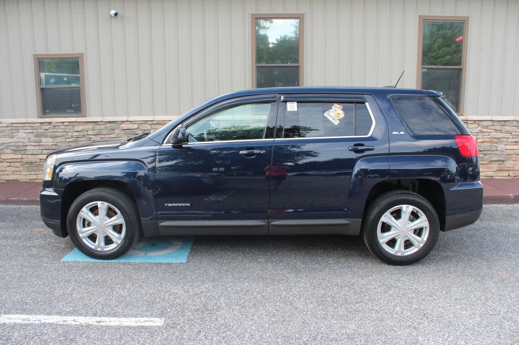 2017 GMC Terrain Image 8