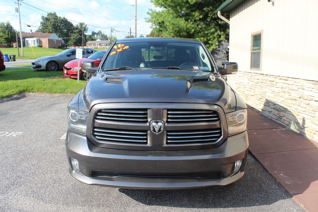 2016 RAM 1500 Image 2