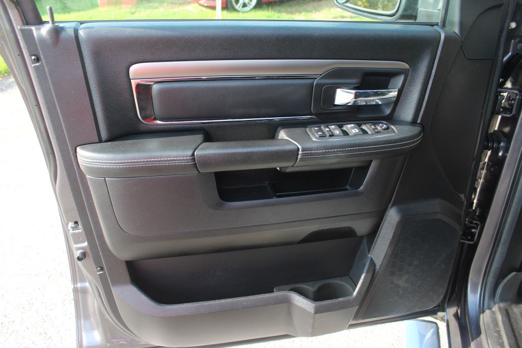 2016 RAM 1500 Image 10
