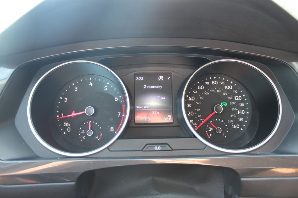 2018 Volkswagen Tiguan Image 19