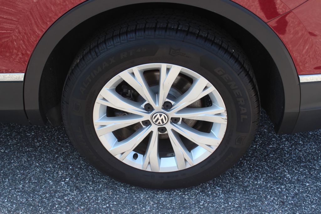2018 Volkswagen Tiguan Image 25