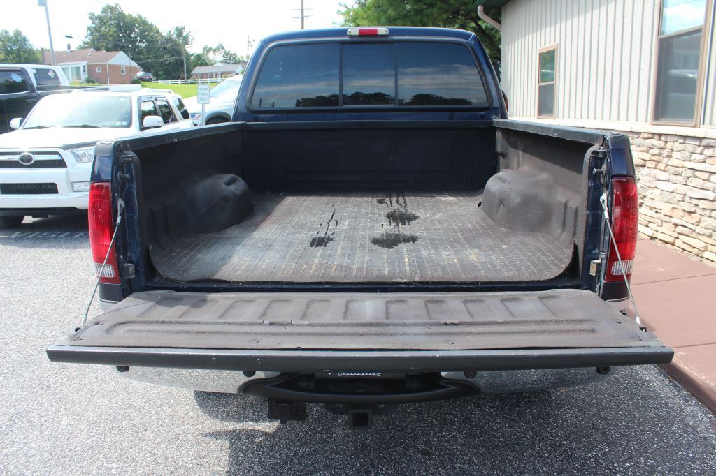 2004 Ford F-250 Image 12