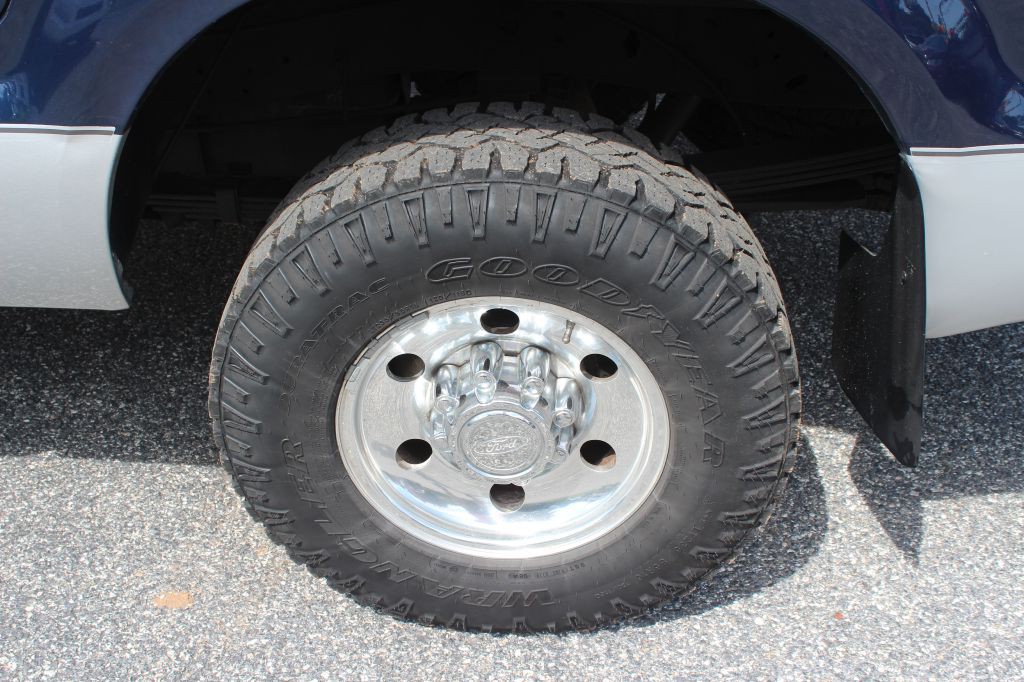 2004 Ford F-250 Image 23