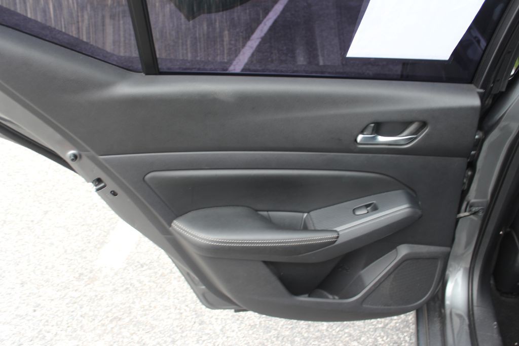 2019 Nissan Altima Image 12
