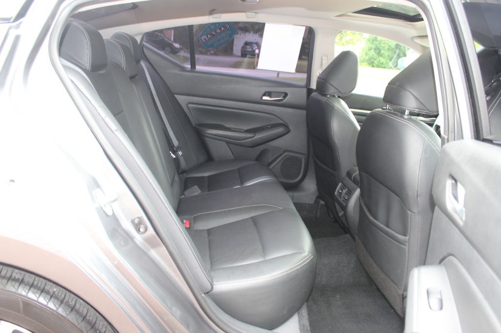 2019 Nissan Altima Image 14