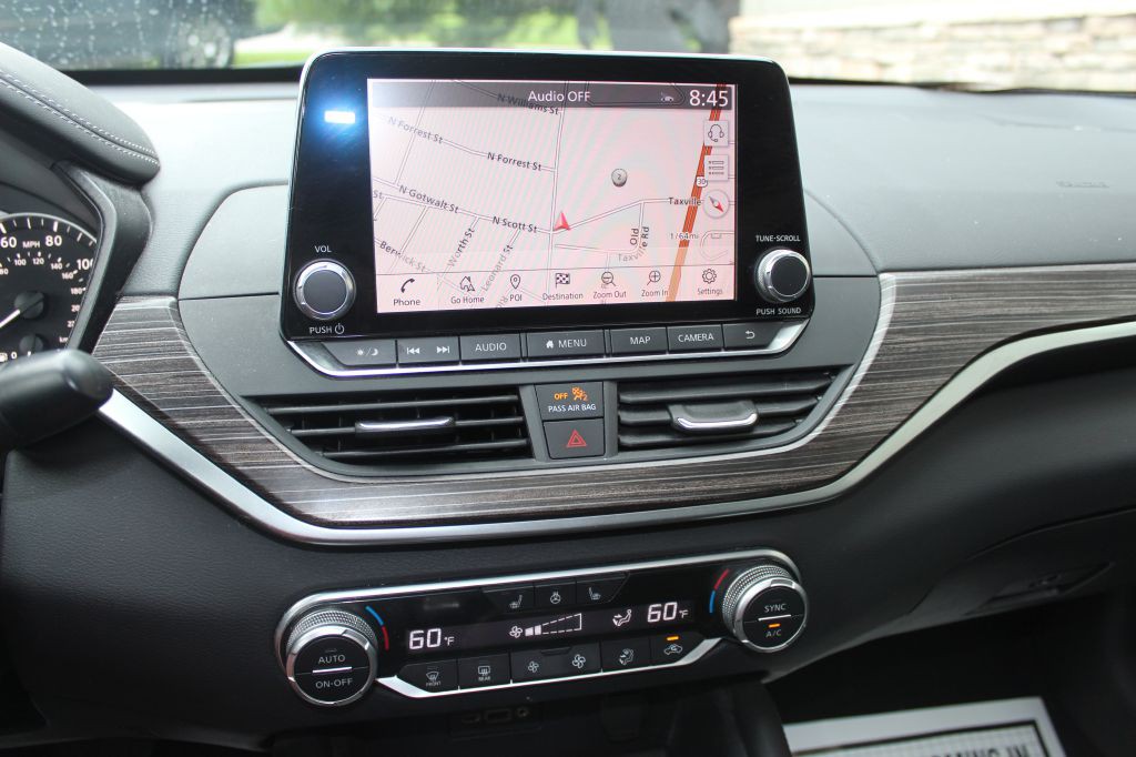 2019 Nissan Altima Image 21