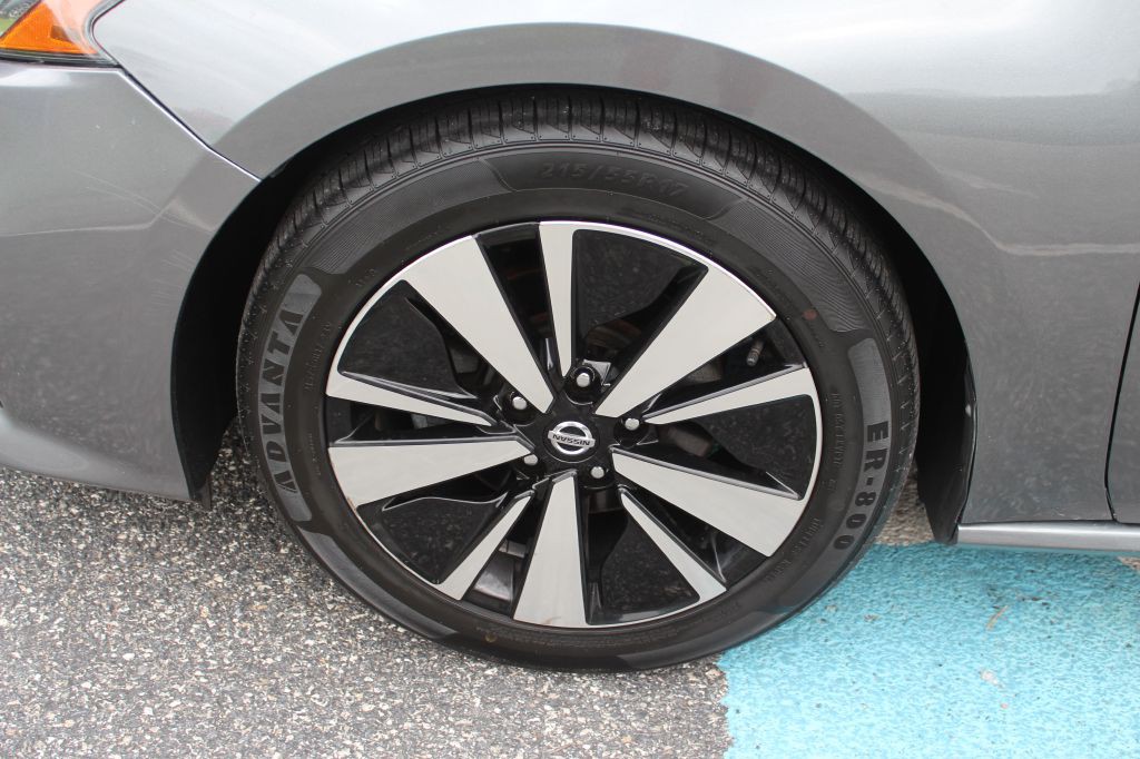 2019 Nissan Altima Image 23