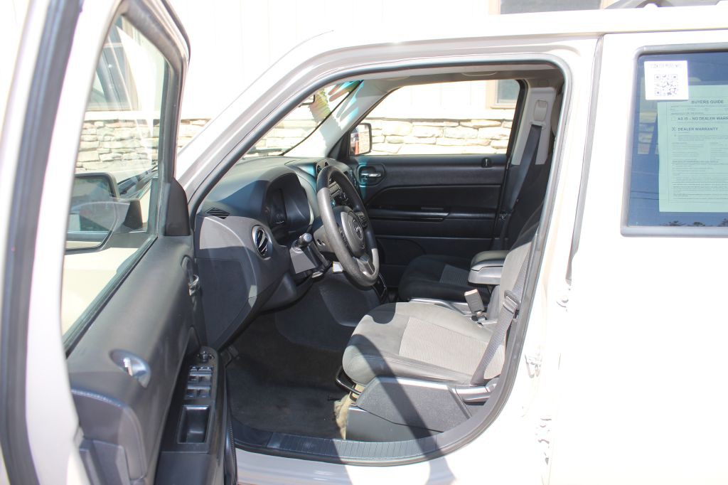 2017 Jeep Patriot Image 9