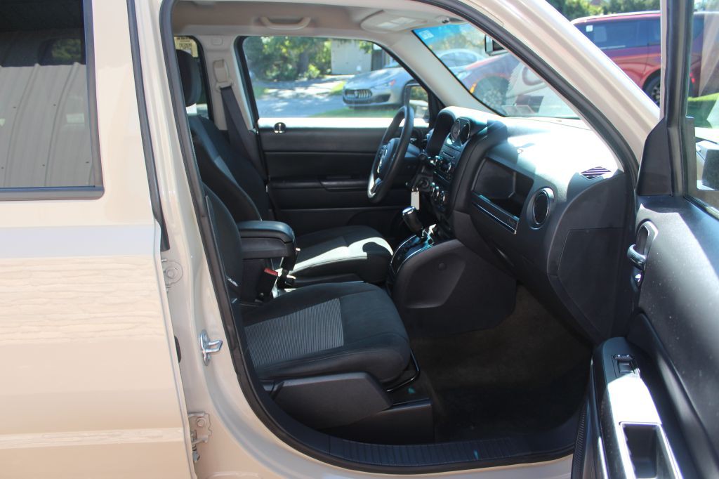 2017 Jeep Patriot Image 16