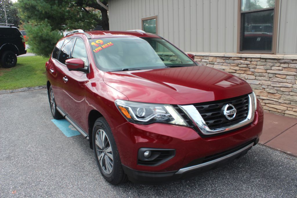 2019 Nissan Pathfinder Image 3