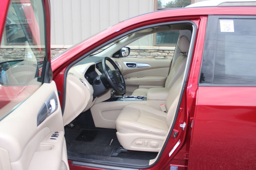 2019 Nissan Pathfinder Image 9
