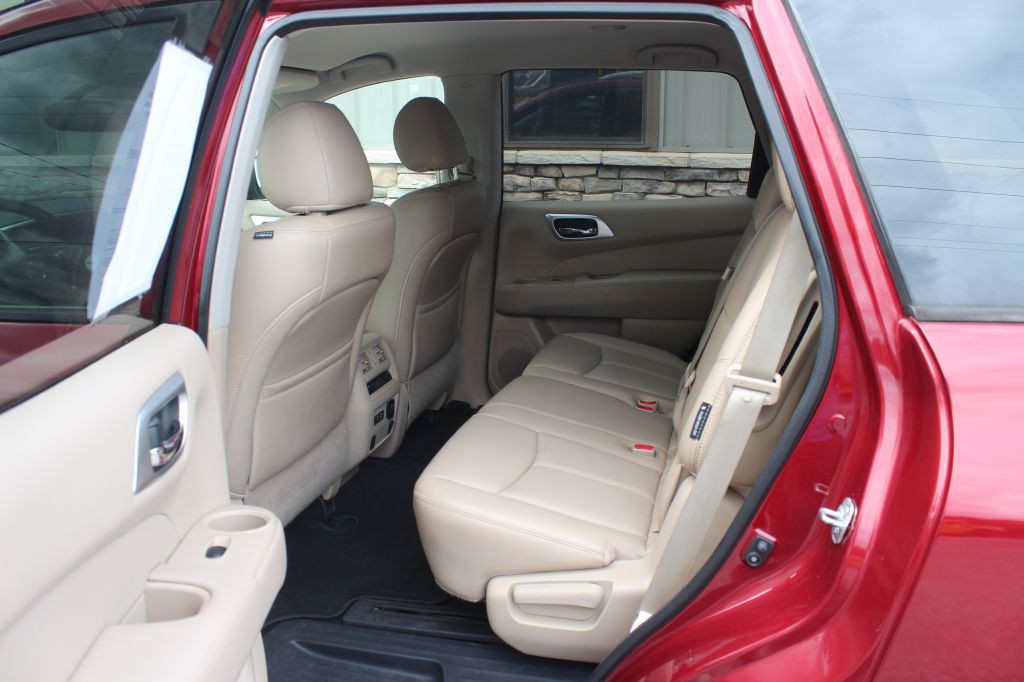 2019 Nissan Pathfinder Image 11