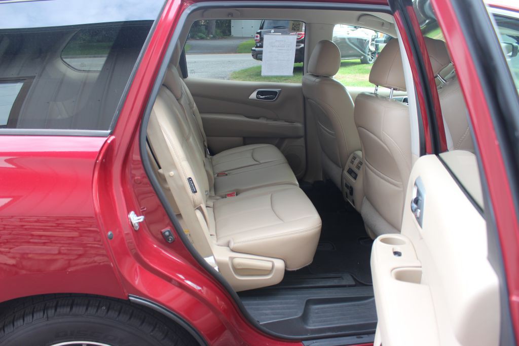 2019 Nissan Pathfinder Image 14