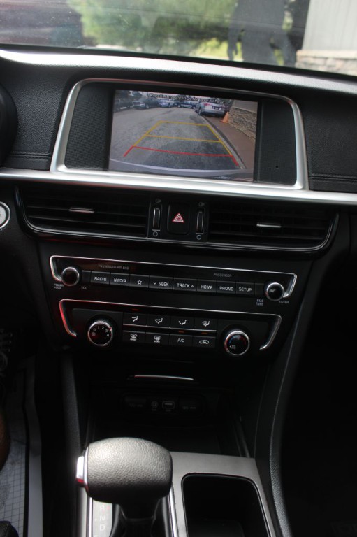 2020 Kia Optima Image 21