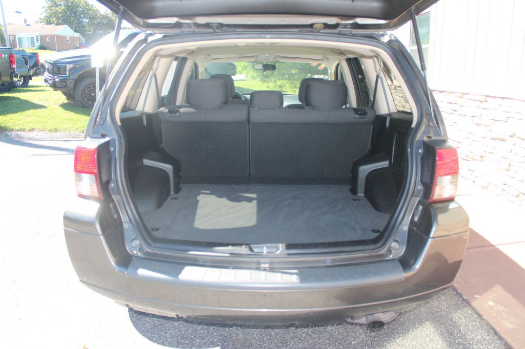 2011 Mitsubishi Endeavor Image 13