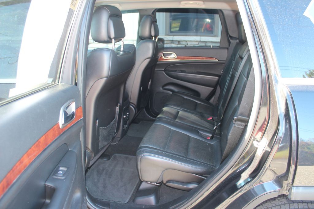 2012 Jeep Grand Cherokee Image 11