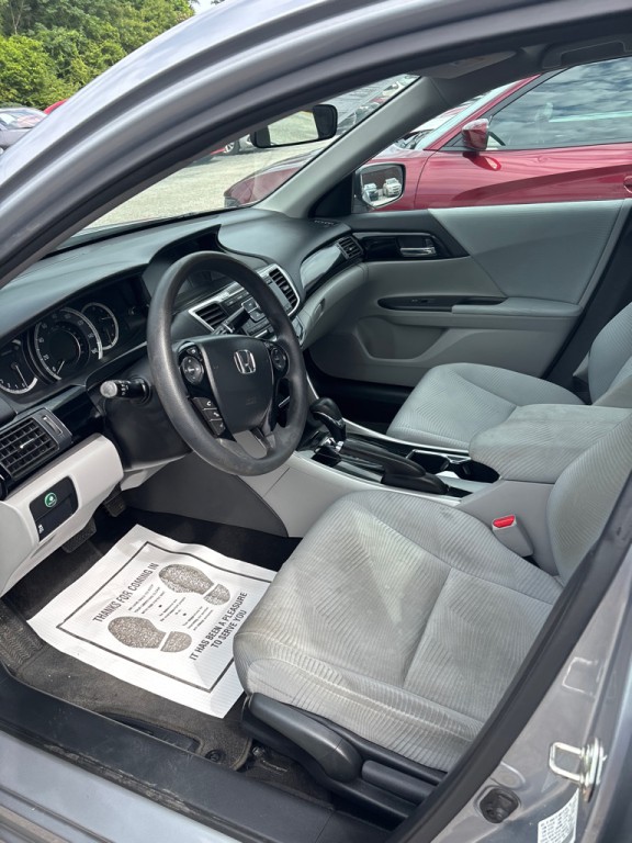 2017 Honda Accord Image 4