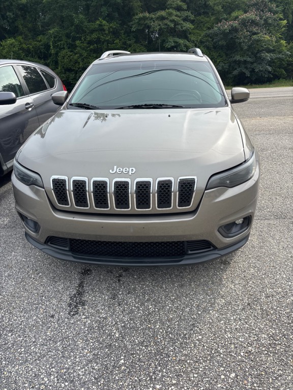 2019 Jeep Cherokee Image 1