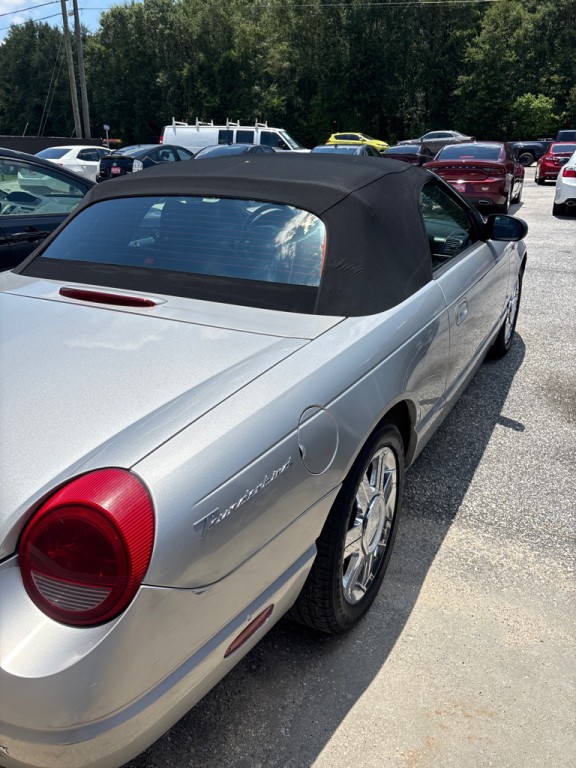 2004 Ford Thunderbird Image 3
