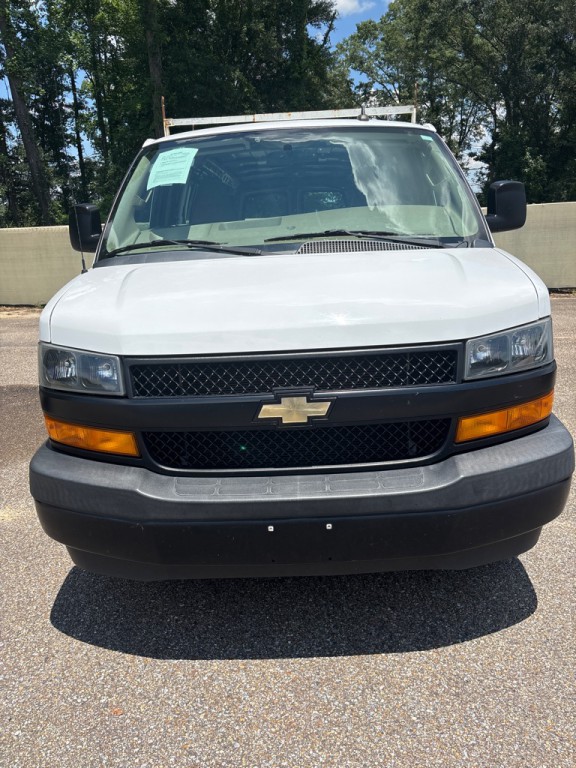 2020 Chevrolet Express Image 2