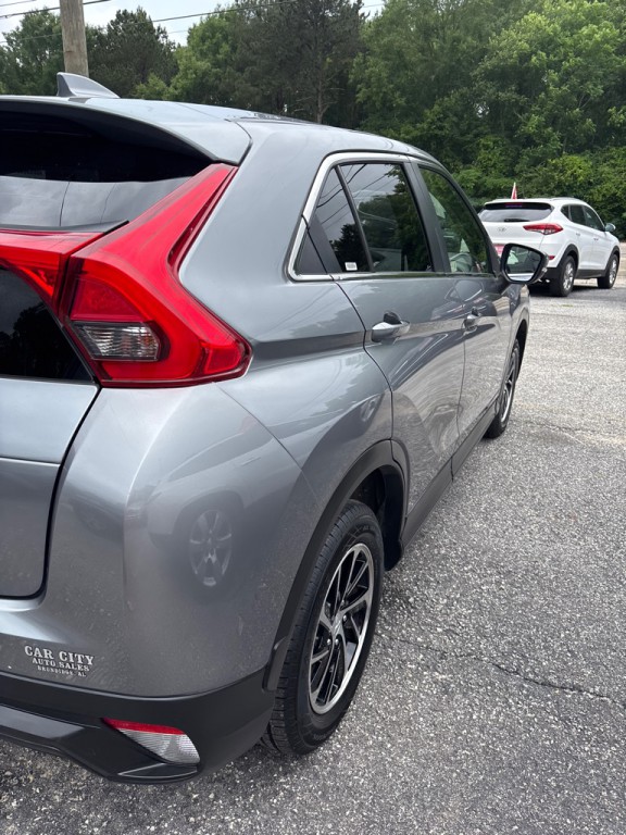 2020 Mitsubishi Eclipse Image 4
