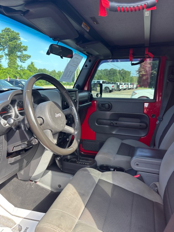 2010 Jeep Wrangler Unlimited Image 3