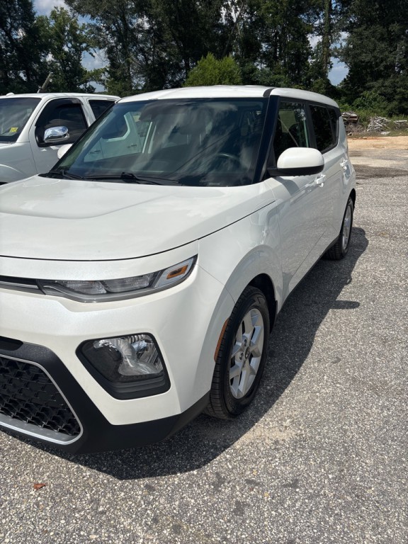 2020 Kia Soul Image 2