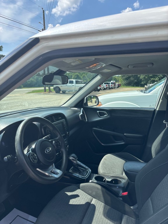 2020 Kia Soul Image 3