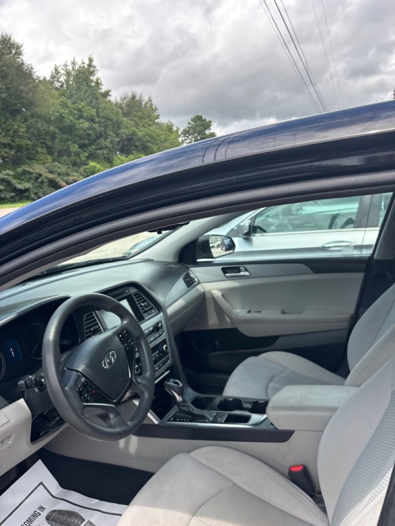 2016 Hyundai Sonata Image 3