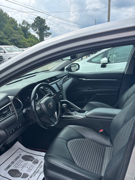 2020 Toyota Camry Image 3