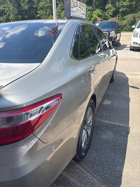 2016 Toyota Camry Image 4