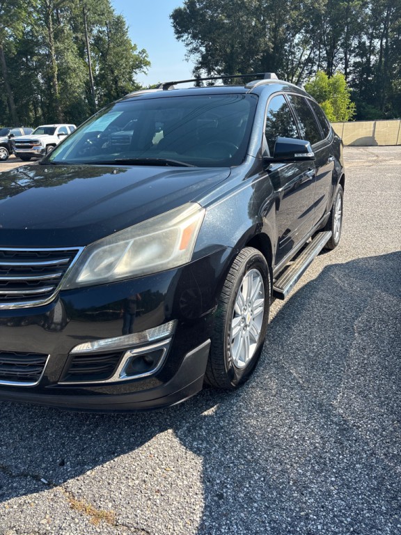2014 Chevrolet Traverse Image 2
