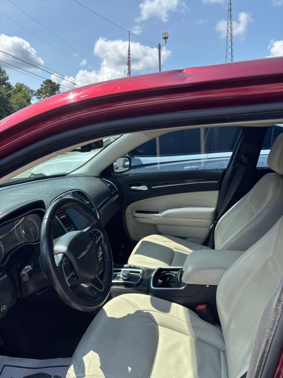 2015 Chrysler 300 Image 3