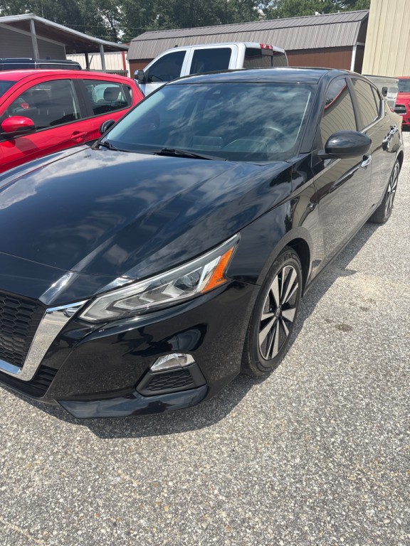 2022 Nissan Altima Image 2