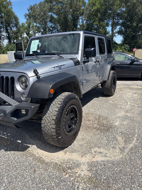 2015 Jeep Wrangler Unlimited Image 2