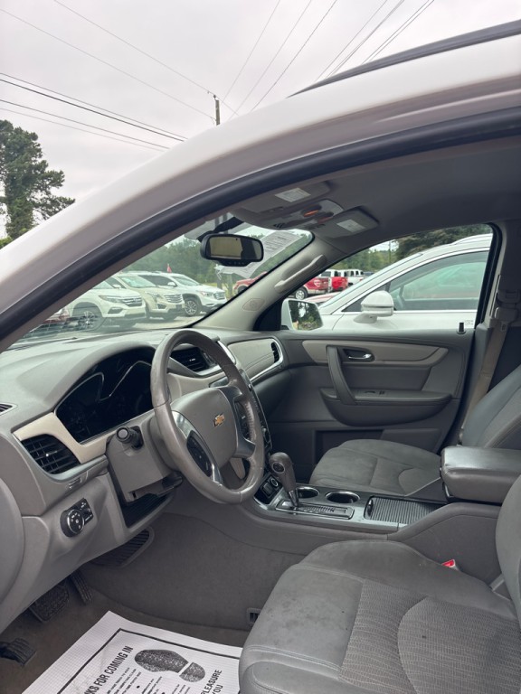 2017 Chevrolet Traverse Image 3