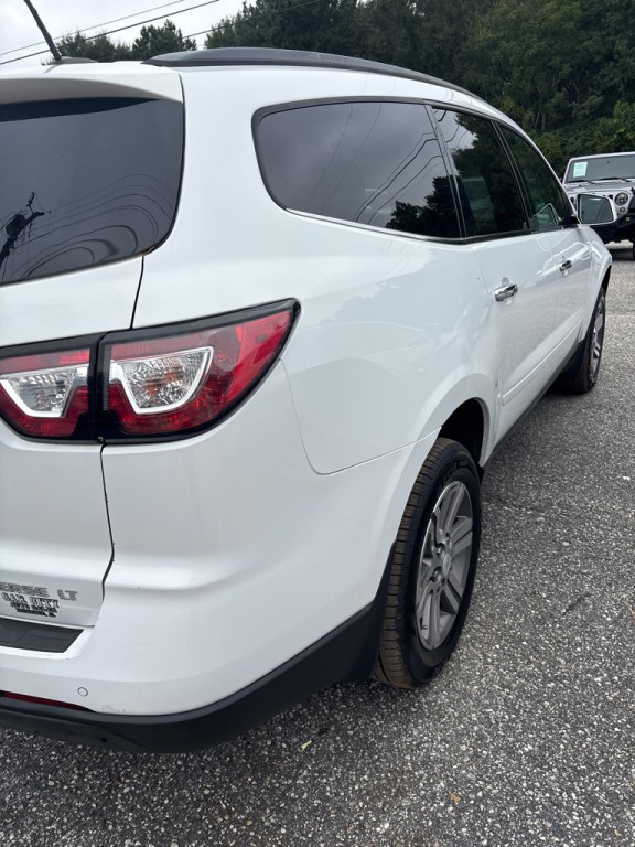 2017 Chevrolet Traverse Image 4