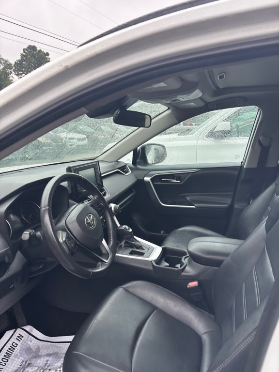 2019 Toyota Rav4 Image 3