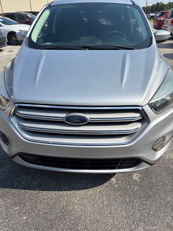 2019 Ford Escape Image 1