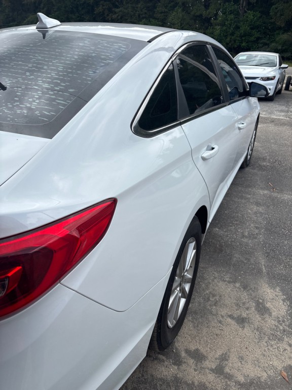 2017 Hyundai Sonata Image 4