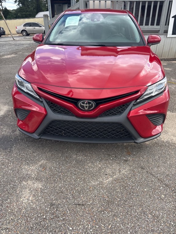 2020 Toyota Camry Image 1