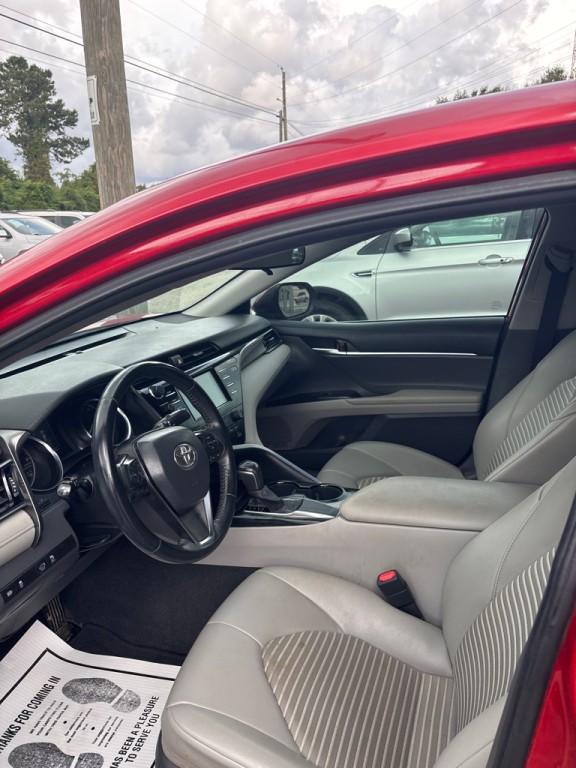 2020 Toyota Camry Image 3