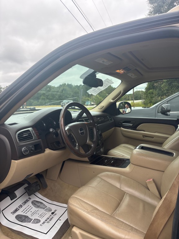 2007 GMC Yukon Image 3