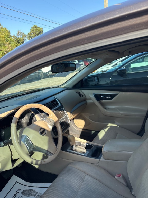 2016 Nissan Altima Image 3