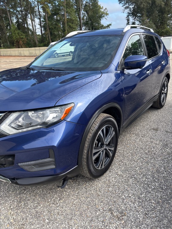 2020 Nissan Rogue Image 2