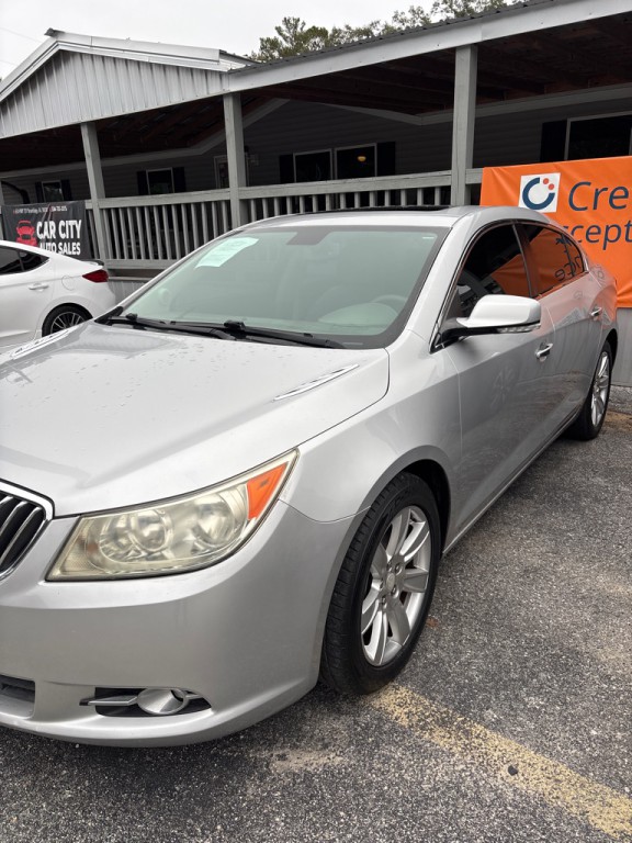 2013 Buick Lacrosse Image 2