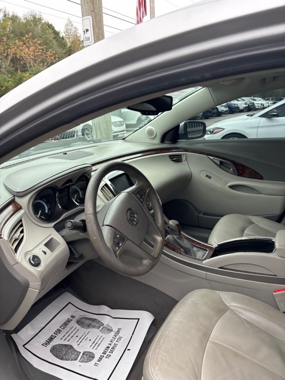 2013 Buick Lacrosse Image 3