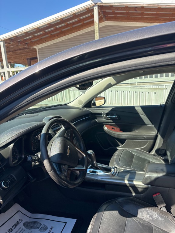 2013 Chevrolet Malibu Image 3